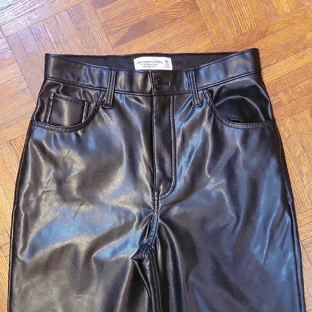 Abercrombie & Fitch High Rise Faux Leather Jeans 90s Relaxed Size 28 XS NWOT - Picture 5 of 11